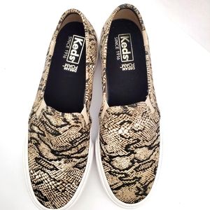 Snake color slip on Keds